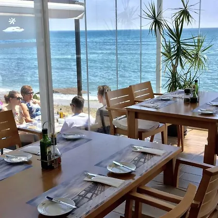 Mi Capricho A12 - Luxury Beachfront Apartment- Costa Del Sol